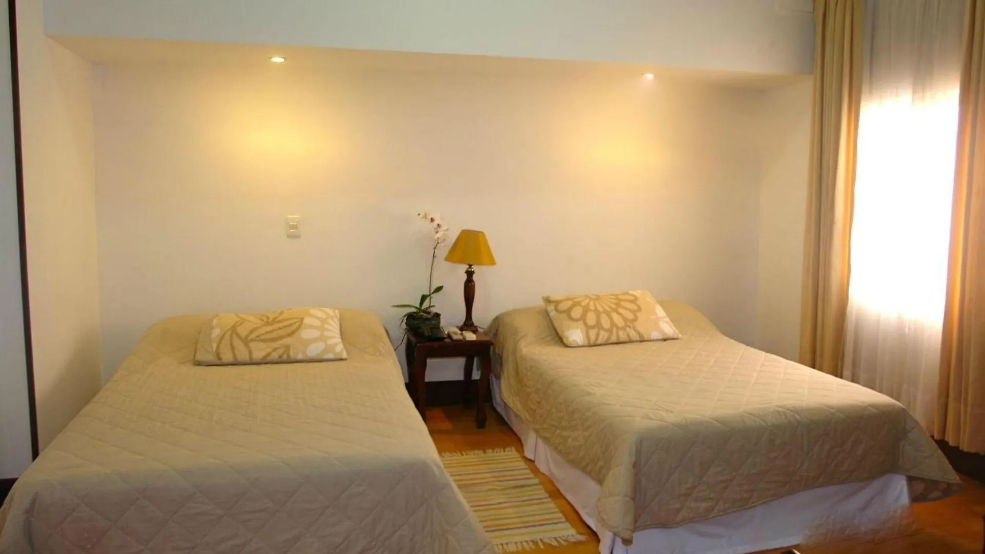 Hotel Casa Toscano Кали